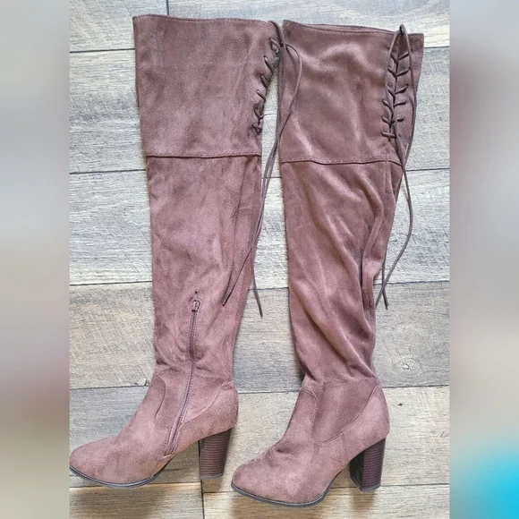 Brown Thigh High Boots - Picture 1 of 5